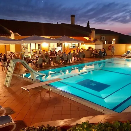 Alithai アパート