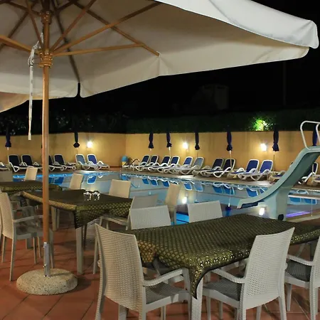 Alithai アパート